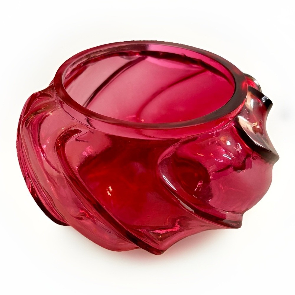 Fenton Art Glass Wave Crest Candy Puff Cranberry 4 1/2" T wLid c1960